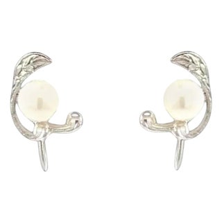 1990s Pair of Mikimoto Estate Akoya Pearl Clip-on Earrings Sterling Silver 6.19 mm For Sale