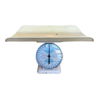 Vintage Mid Century 1950s All Metal Baby Infant Nursery Scale For Sale