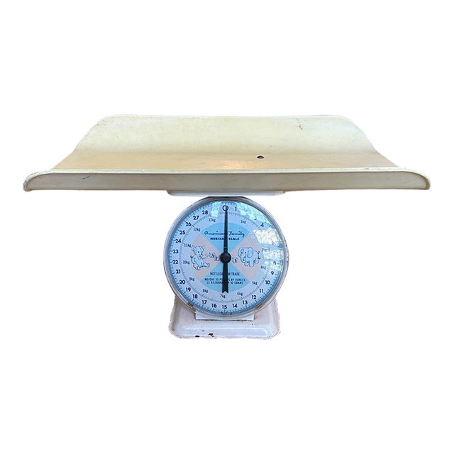 Vintage Mid Century 1950s All Metal Baby Infant Nursery Scale For Sale