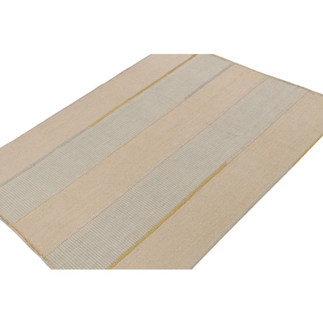 Handwoven in wool, this 7x9 Kilim os from a bold new line of contemporary flatweaves by Rug & Kilim. On the Design:...