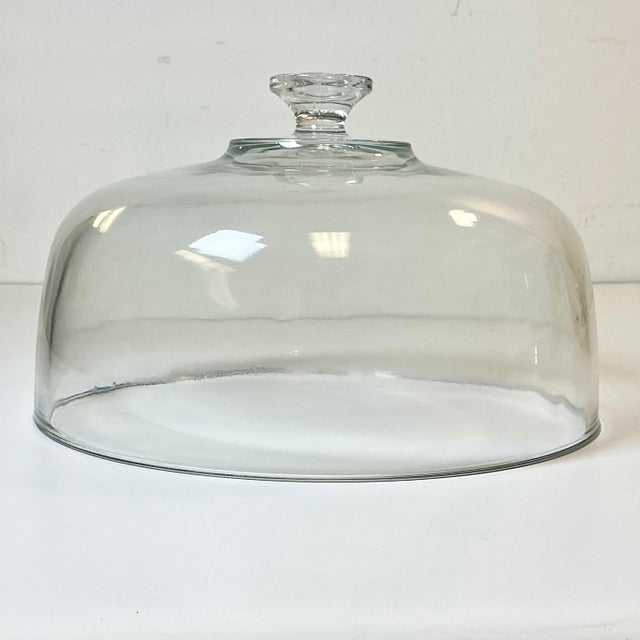 Transparent Early 20th Century French Chippendale Hollywood Regency Heavy Glass Cloche. For Sale - Image 8 of 8