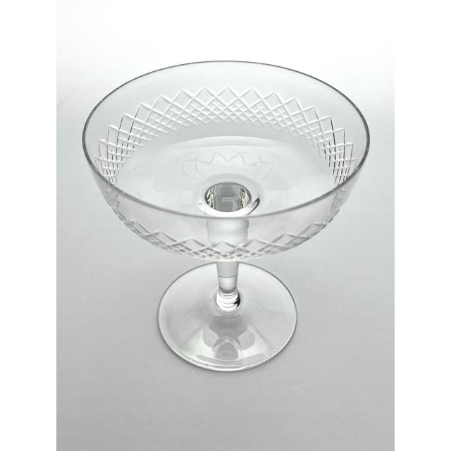 1950s 1950s Mid-Century Modern Coupe Champagne Glasses Criss-Cross X Fishnet Cuts - Set of 8 For Sale - Image 5 of 8