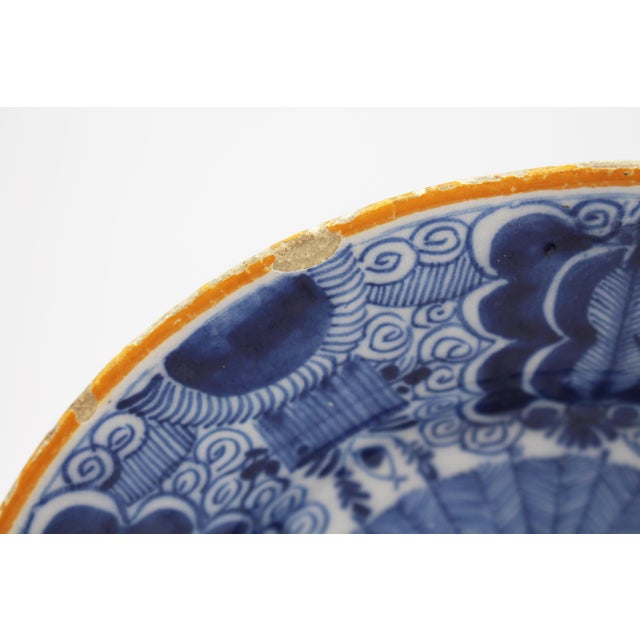Delft Mid 18th Century Dutch Delft Urn of Peacock Feathers Blue & White Plate For Sale - Image 4 of 7