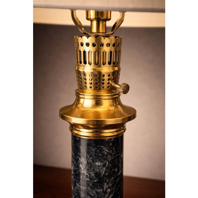 Vintage Neoclassical Brass & Black Marble Column Table Lamp — 33” Tall With Linen Shade For Sale - Image 4 of 7