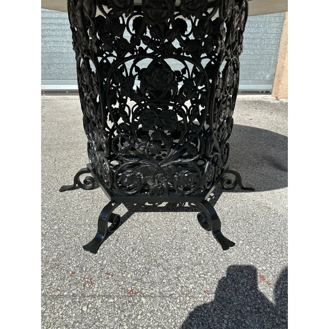 Art Deco French Art Deco Round Cast Iron Base Carrara Marble Top Dining Table 1940s For Sale - Image 3 of 17
