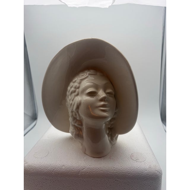 Vintage Royal Haeger Woman’s Head Vase With Wide Brim Hat, Art Deco, 1930s, 9” For Sale - Image 11 of 11