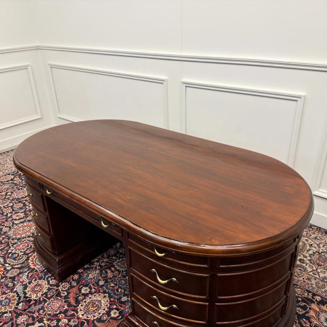 Large Classic English Oval Desk For Sale - Image 18 of 18