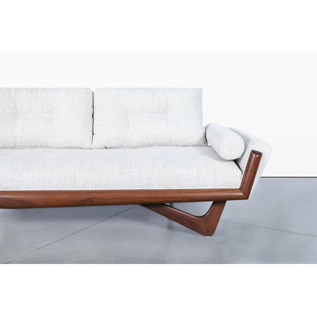 Off-white Mid-Century Modern Walnut Gondola Sofa by Adrian Pearsall for Craft Associates For Sale - Image 8 of 12