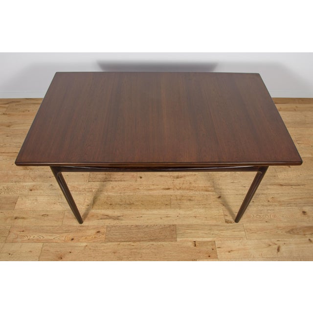 1960s Mid-Century Modern Teak Dining Table by Ib Kofod-Larsen for G-Plan, 1960s For Sale - Image 5 of 18