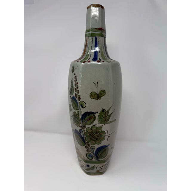 Contemporary Mid 20th Century Monumental Mexican Tonalá Studio Pottery Vase – Hand Painted Birds & Botanical Motif, 17.5” For Sale - Image 3 of 12