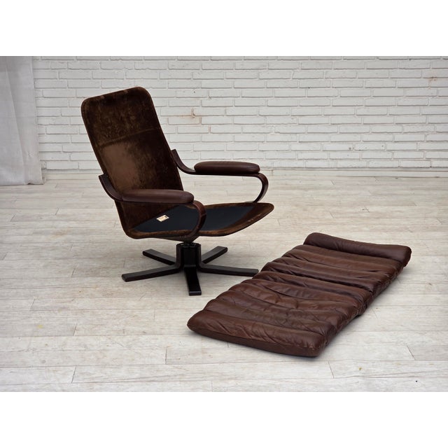 Danish Swivel Armchair in Brown Furniture Leather from Georg Thams, 1970s For Sale - Image 12 of 18