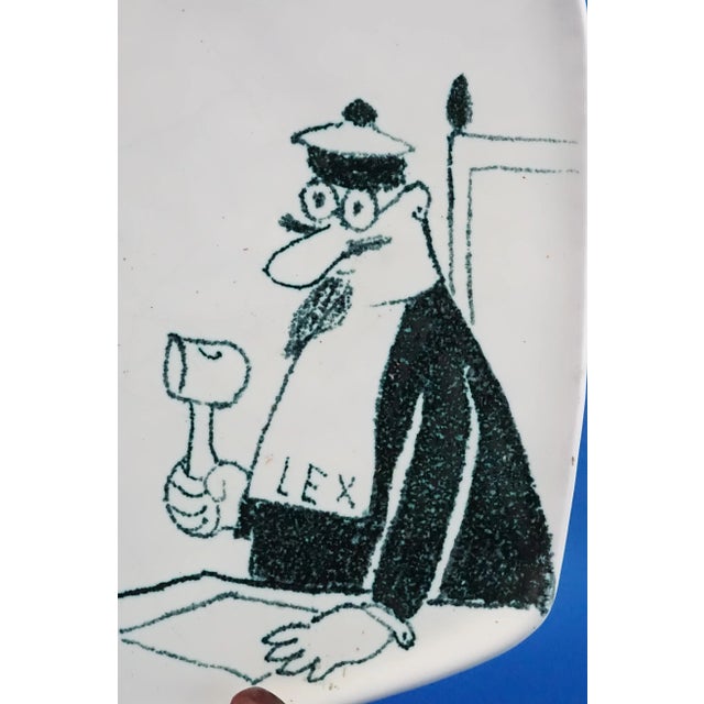 20th Century Art Deco Ceramic Plate Satirical Judge and Lawyer in Court from the La Quercia Libralessos Factory, Italy, 1950s For Sale - Image 6 of 16