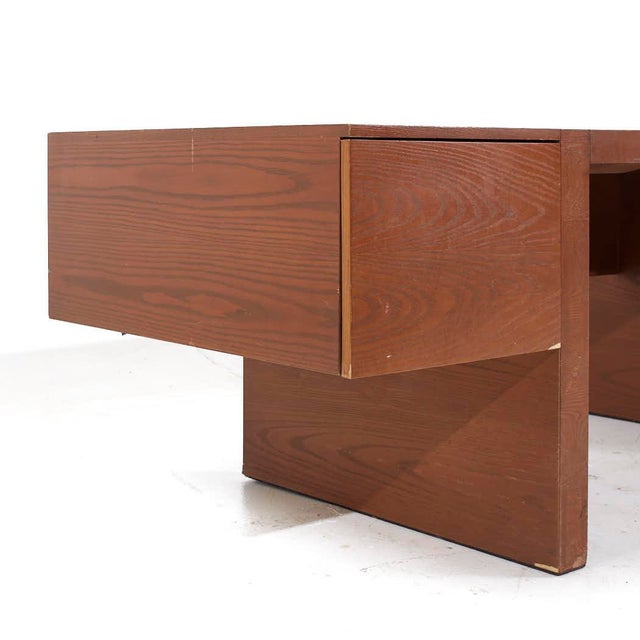 Roger Sprunger for Dunbar Mid Century Executive Oak Desk For Sale In Chicago - Image 6 of 9