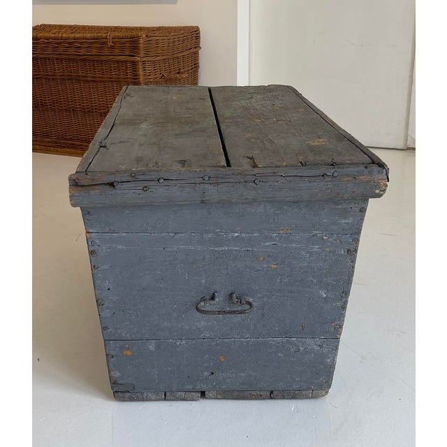 Wood Antique Primitive Painted Wood Trunk With Original Patina – Early 20th Century For Sale - Image 7 of 9