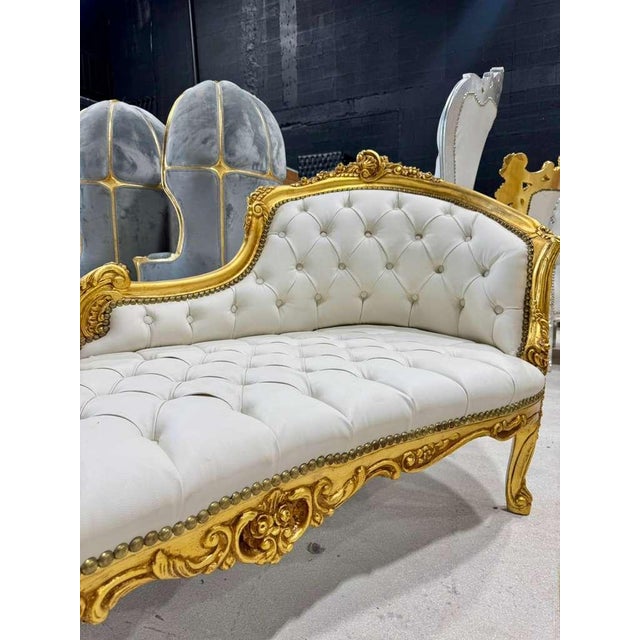 Textile Chaise Longue White Leather Crystal Glass Buttons French Style For Sale - Image 7 of 10