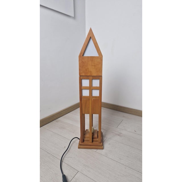 Vintage Table Lamp in Light Wood by Charles Jenks for Sawaya & Moroni, 1980s, in Very Good conditions. Designed 1980 to...