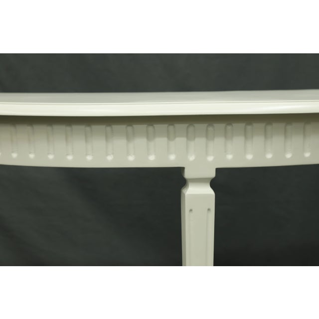 White The 20th Century English Rustic Style Semicircular Side Table For Sale - Image 8 of 9