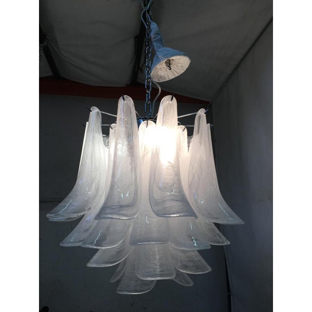 White Murano Style Glass Sella Alabastro Color Chandelier from Simoeng For Sale - Image 8 of 14