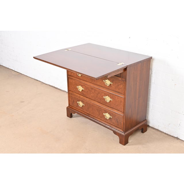 Baker Furniture Georgian Burled Walnut Flip Top Server or Bachelor Chest, Newly Refinished For Sale - Image 9 of 12