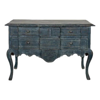18th Century Portuguese Serpentine Commode For Sale