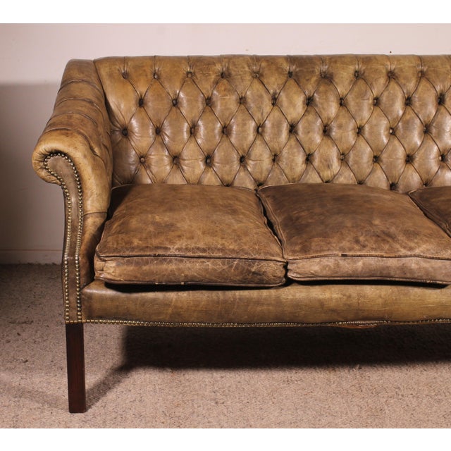 Chesterfield 3-Seater Sofa in Light Olive Leather, 1930s For Sale - Image 9 of 12