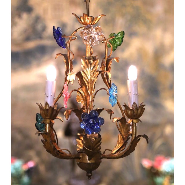 Early 20th Century Early 20th Century French Gilt Tole Three-Light Chandelier With Glass Flowers For Sale - Image 5 of 10