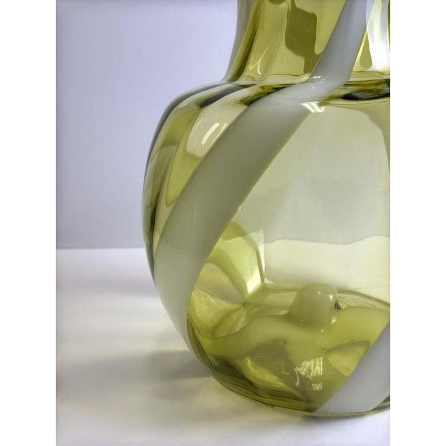 1960s Mid-Century Modern Italian Art Glass Vase from Cristalleria Toscana, 1960s For Sale - Image 5 of 11