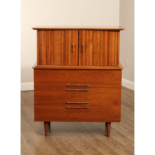 Young Manufacturing Mid Century Modern Walnut Gentleman's Chest For Sale - Image 16 of 18