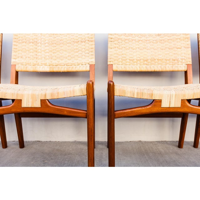 Hans Wegner Ch 31 Teak & Rattan Dining Chairs, Danish Mid Century Modern For Sale In Los Angeles - Image 6 of 16