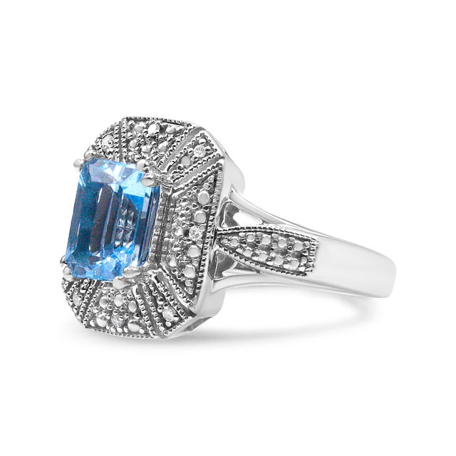 Finish off your dressy ensembles with this gorgeous .925 sterling silver cocktail ring. The enduring sophistication of the...