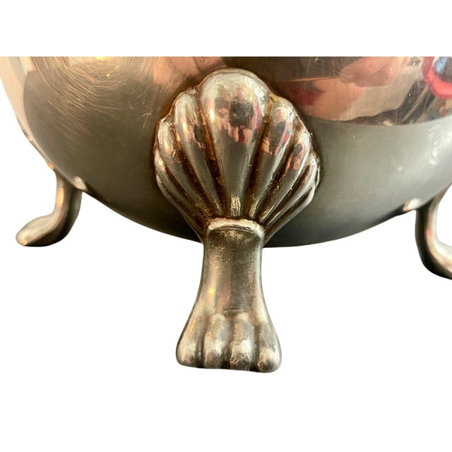 1960s Vintage Leonard Silver-Plated Water Pitcher With Ice Guard & Shell Feet For Sale - Image 5 of 8