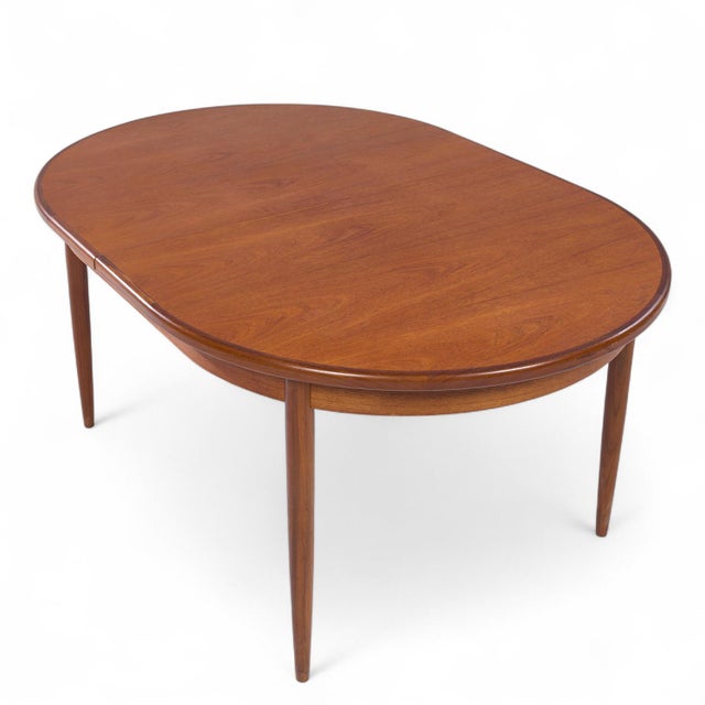 G Plan Mid Century Teak Hidden Leaf Expanding Dining Table For Sale In Chicago - Image 6 of 10