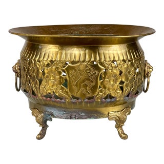 Vintage Traditional Regency Brass Repousse Lions Motif Jardiniere For Sale