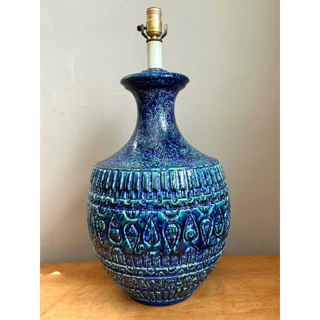 Vintage Mid-Century Modern Blue Glazed Ceramic Lamp For Sale In West Palm - Image 6 of 12
