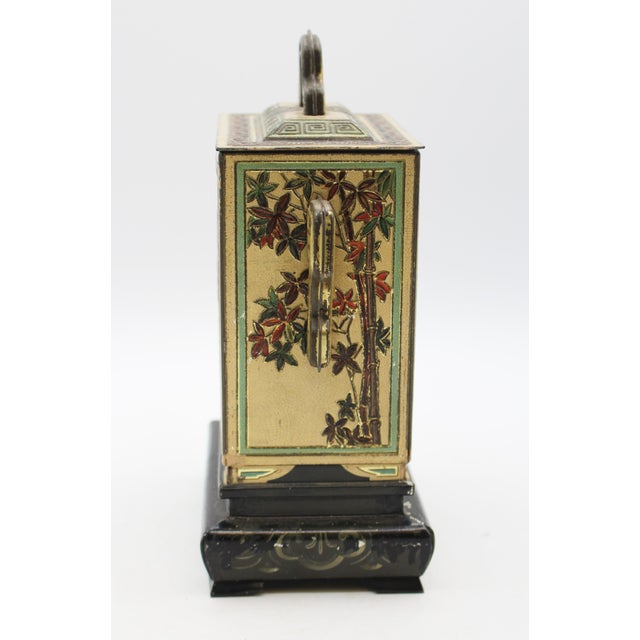 1920 English Huntley & Palmers Chinoiserie Jar on Stand Biscuit Tin Box For Sale - Image 4 of 6