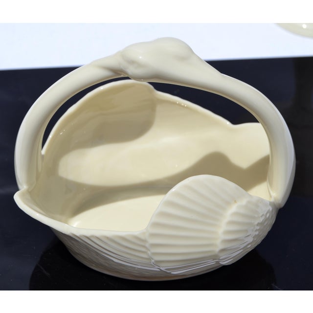 1960s Vintage Lenox Swan Basket Tan Fine Bone Ceramic 24k Gold Mark Bowl For Sale - Image 11 of 14