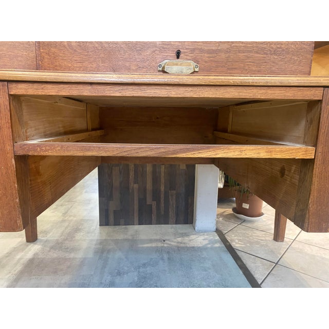 Five-Drawer Desk in Oak, 1950 For Sale - Image 4 of 18