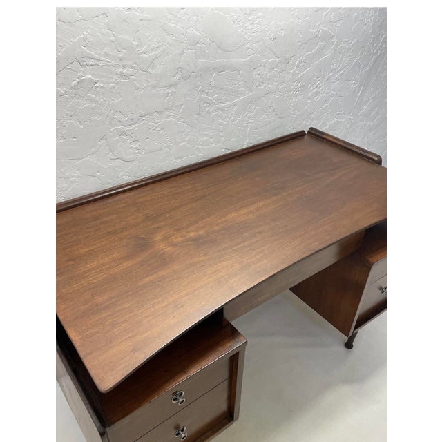 Mid-Century Modern 1960s Mid Century Modern Mainline Hooker Walnut Double Pedestal Floating Top Desk For Sale - Image 3 of 12