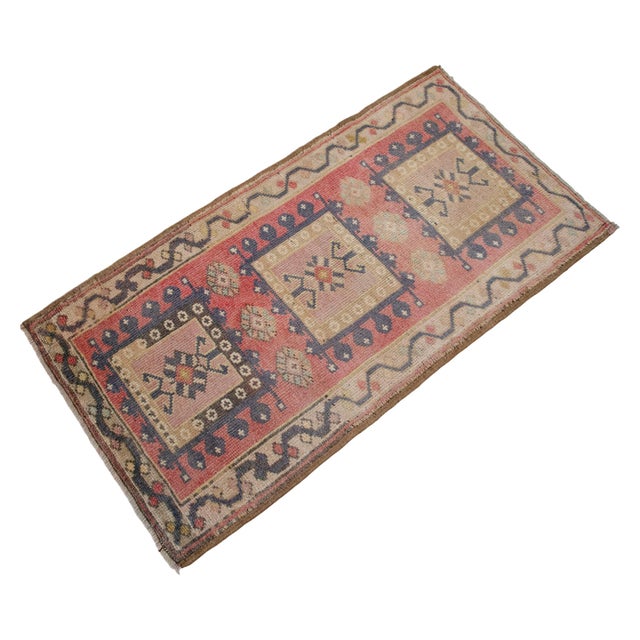1970s Hand Knotted Door Mat, Entryway Rug, Bath Mat, Kitchen Decor, Small Rug, Turkish Rug - 1′11″ × 3′7″ For Sale - Image 5 of 13