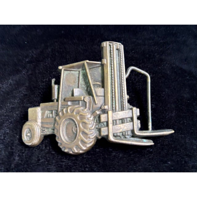 Collection of 6 Vintage Western & Industrial Brass Belt Buckles With Americana Motifs For Sale - Image 4 of 12