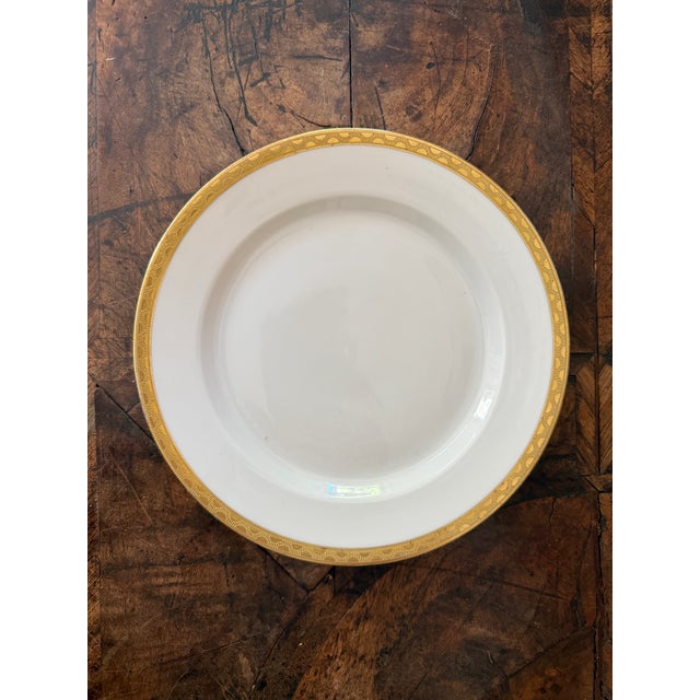 1960s Set of Eleven (11) H&c Selb Bavaria Gold Rim Porcelain Luncheon Plates For Sale - Image 9 of 12