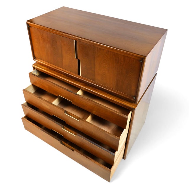 Brown Cavalier Corporation Vintage MCM Highboy Dresser C. 1960s For Sale - Image 8 of 9