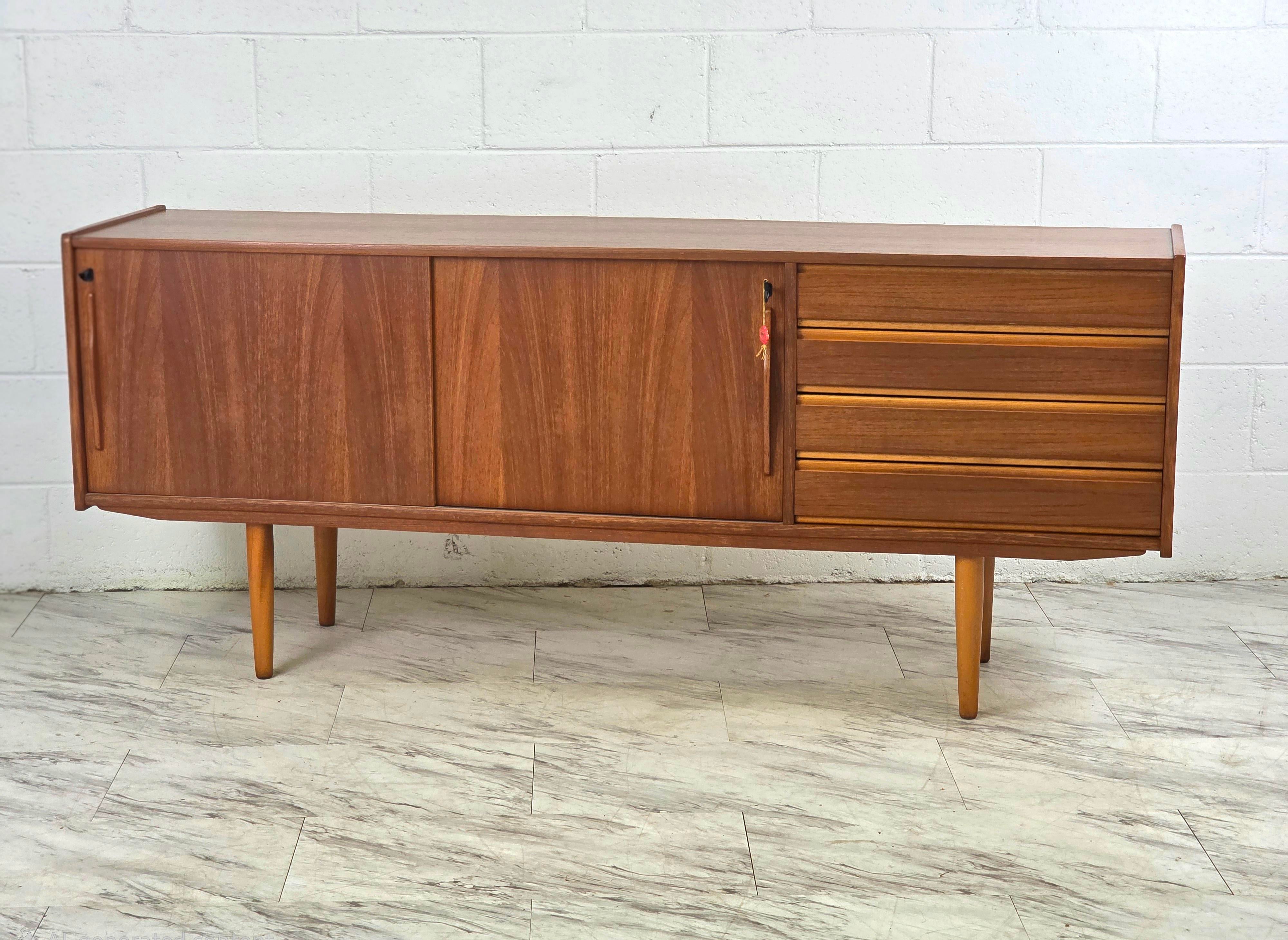 1960s Danish Teak Credenza in the Manner of Omann Jun for Prins