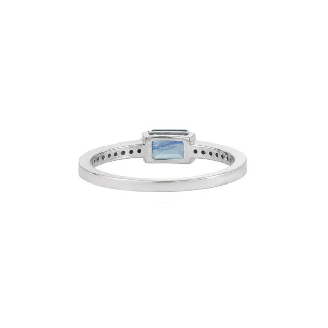 14k White Gold 0.56ct Emerald Cut Blue Sapphire & Diamond Ring Size 9 For Sale - Image 9 of 16