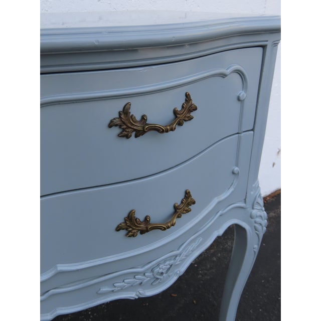 French Shabby Chic Serpentine Painted Gray Nightstand Side End Table 6635 For Sale - Image 11 of 15