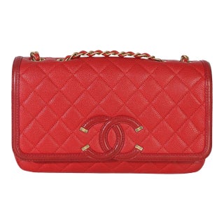 Red Quilted Caviar Medium Filigree Flap Handbag For Sale