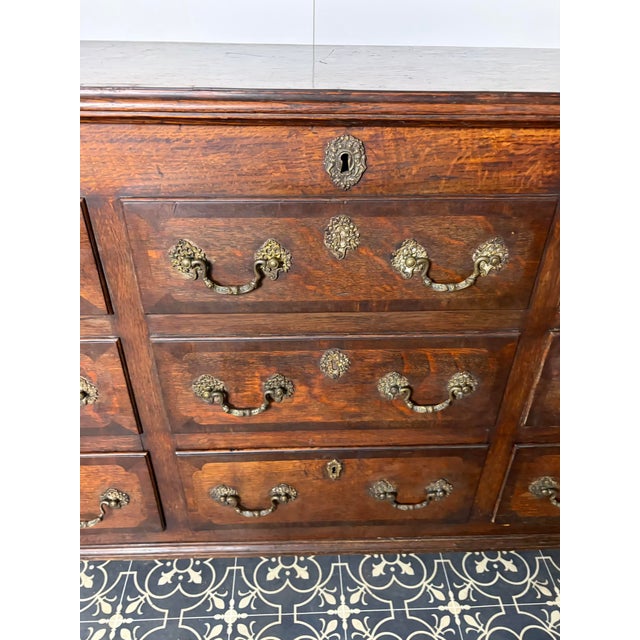 Antique George III Oak Lancashire Mule Chest For Sale - Image 6 of 18