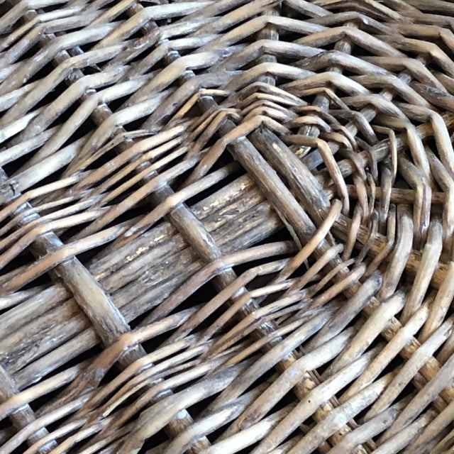 Tan Early-20th Century Handcrafted Wicker Catchall Tray For Sale - Image 8 of 12