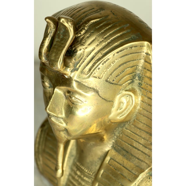 Metal Treasures of Tutankhamun 1979 Traveling Museum Exhibition Bust –6.7 Lbs. For Sale - Image 7 of 14