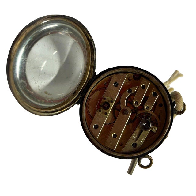 Late Victorian 1900 Gilt Brass & Crystal Glass Ball Pocket Watch W/ Key For Sale In Los Angeles - Image 6 of 6